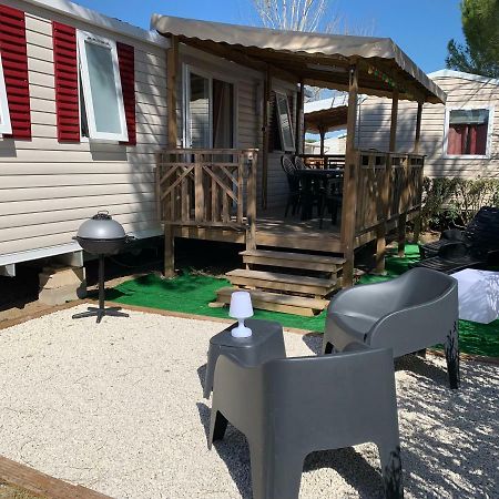 Mobilhome Vias Plage Dans Camping Exterior foto
