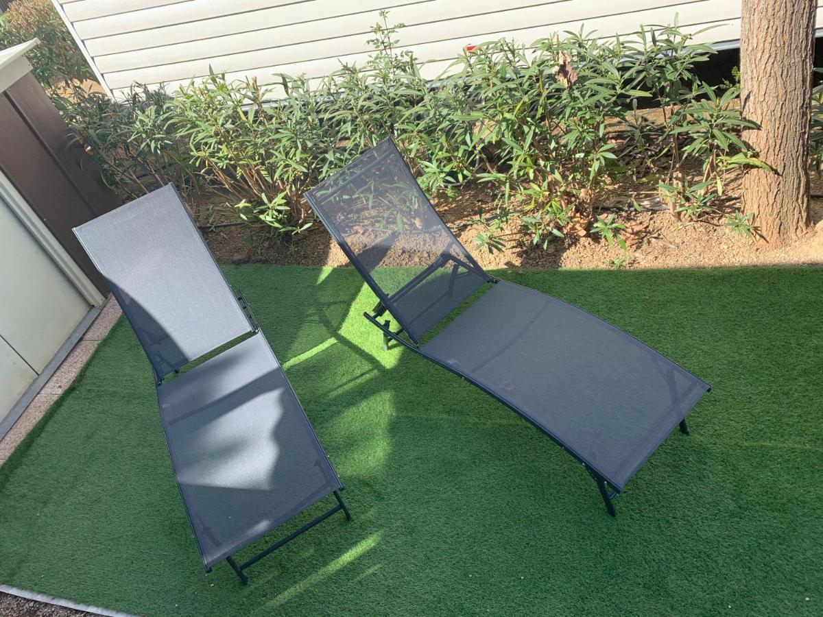 Mobilhome Vias Plage Dans Camping Exterior foto