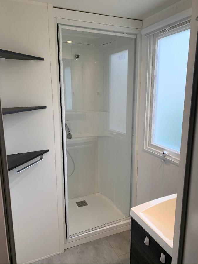 Mobilhome Vias Plage Dans Camping Exterior foto