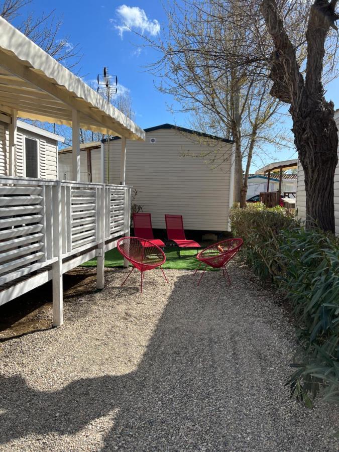 Mobilhome Vias Plage Dans Camping Exterior foto